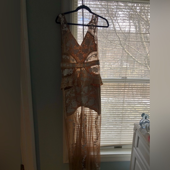 For love and lemons maxi dress - Picture 3 of 9